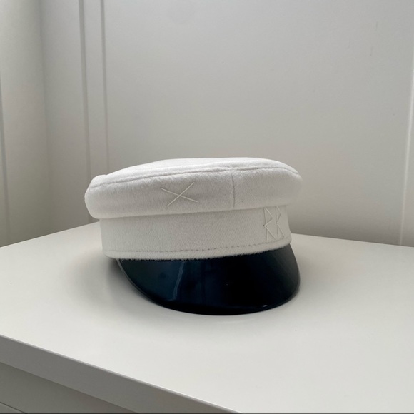Ruslan Baginskiy Accessories - Ruslan Baginskiy White Wool Baker Boy Cap